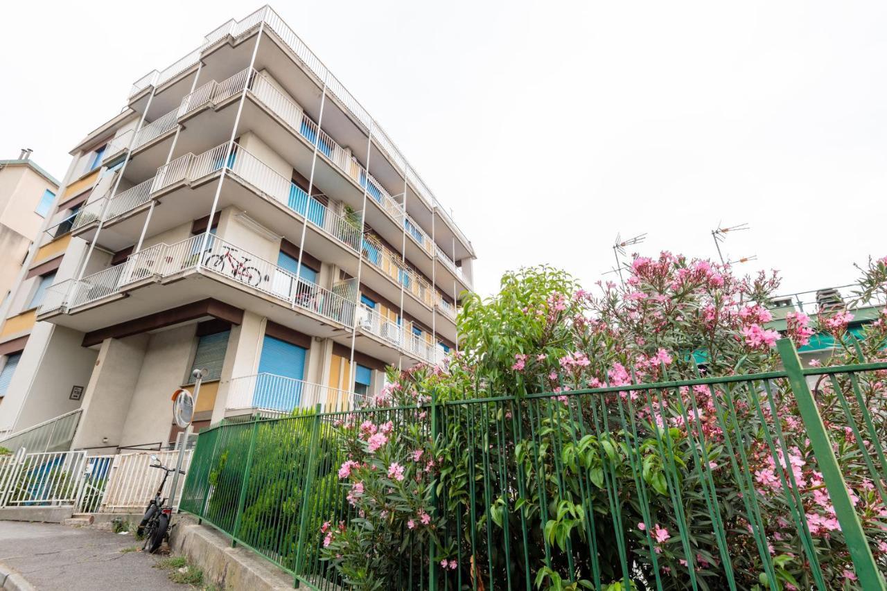 Ferienwohnung Modern Flat 250 Mt From The Sea - Albissola Marina Exterior foto